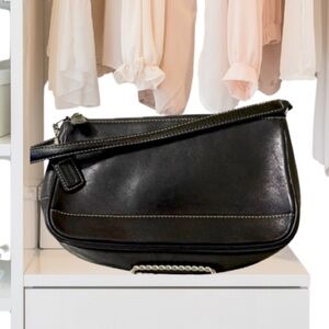 VINTAGE Coach Hampton Black Leather Demi Baguette Purse